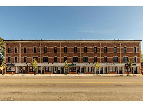 201-760 Lakeshore Road E, Mississauga, ON - Outdoor