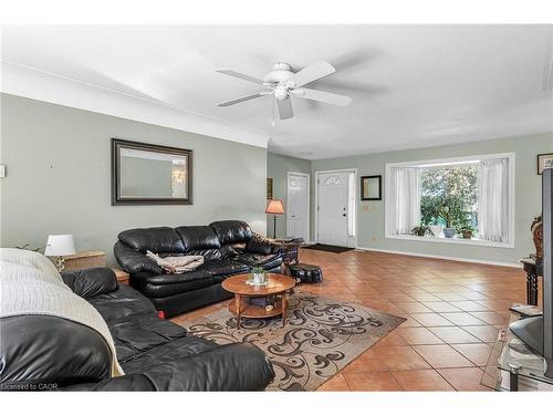 141 Riverbank Drive, Cambridge, ON - Indoor Photo Showing Living Room