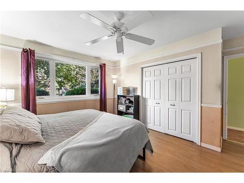 141 Riverbank Drive, Cambridge, ON - Indoor Photo Showing Bedroom