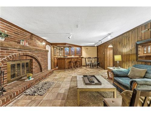 141 Riverbank Drive, Cambridge, ON - Indoor Photo Showing Living Room With Fireplace