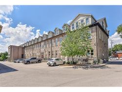 108-25 Concession Street  Cambridge, ON N1R 2G6