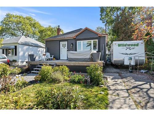 147 Summerhill Avenue, Hamilton, ON - Outdoor With Deck Patio Veranda
