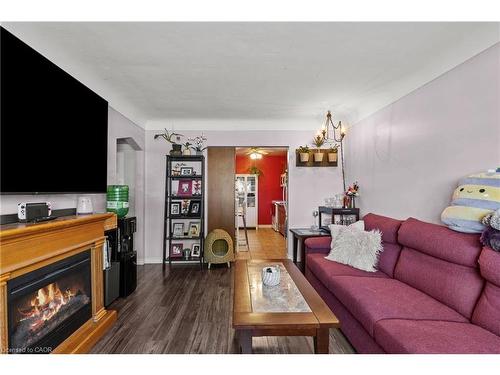 147 Summerhill Avenue, Hamilton, ON - Indoor Photo Showing Living Room With Fireplace