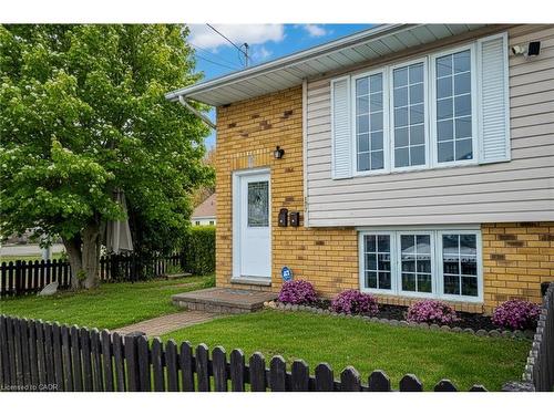 103 Vine Street S St. Catharines, ON L2R 3Y3