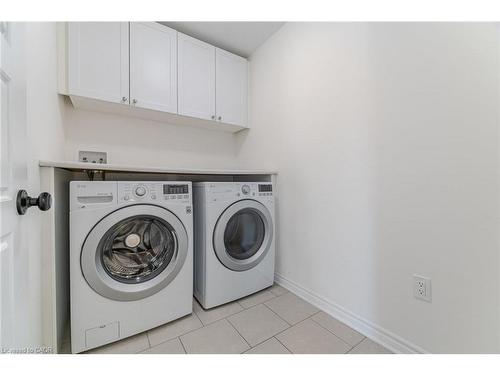 28 Pickett Place, Cambridge, ON - Indoor Photo Showing Laundry Room