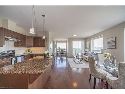 501-223 Erb Street W, Waterloo, ON - Indoor