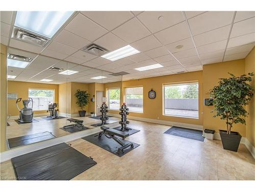 501-223 Erb Street W, Waterloo, ON - Indoor Photo Showing Gym Room