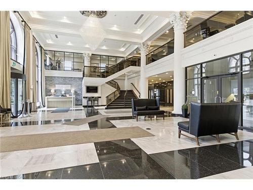 916-118 King Street E, Hamilton, ON - Indoor Photo Showing Other Room