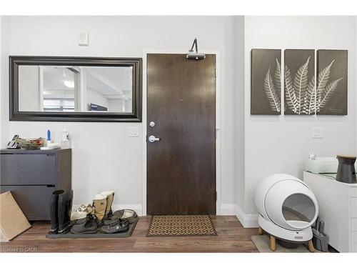 916-118 King Street E, Hamilton, ON - Indoor