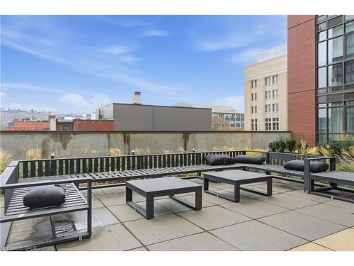 916-118 King Street E, Hamilton, ON - Outdoor