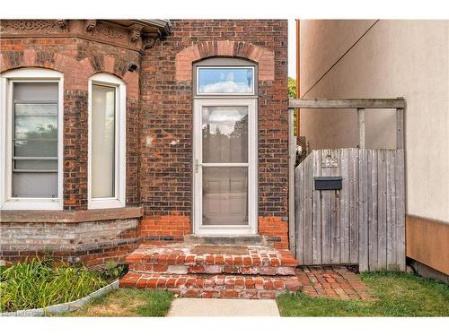 132 Ferguson Avenue N, Hamilton, ON - Outdoor With Exterior