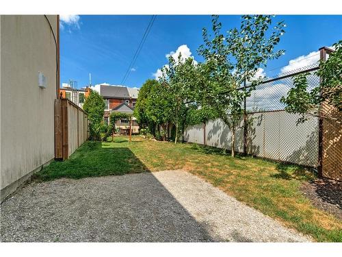 132 Ferguson Avenue N, Hamilton, ON - Outdoor