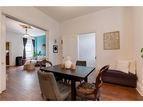 132 Ferguson Avenue N, Hamilton, ON - Indoor Photo Showing Dining Room