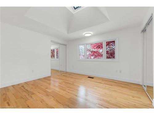 1-79 Central Drive, Hamilton, ON - Indoor Photo Showing Other Room