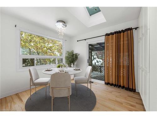 1-79 Central Drive, Hamilton, ON - Indoor Photo Showing Dining Room