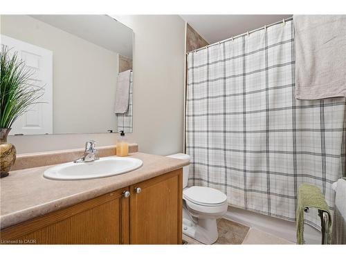41-250 Ainslie Street S, Cambridge, ON - Indoor Photo Showing Bathroom