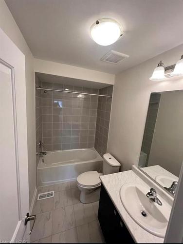 151 Broadacre Drive, Kitchener, ON - Indoor Photo Showing Bathroom