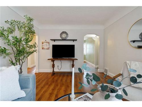 3 Montrose Avenue, Hamilton, ON - Indoor Photo Showing Other Room