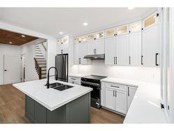 48 Aikman Avenue  Hamilton, ON L8M 1P7