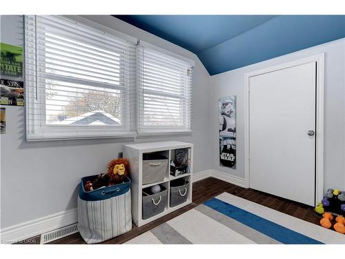 284 Walter Avenue N, Hamilton, ON - Indoor