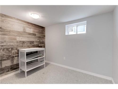 284 Walter Avenue N, Hamilton, ON - Indoor Photo Showing Other Room