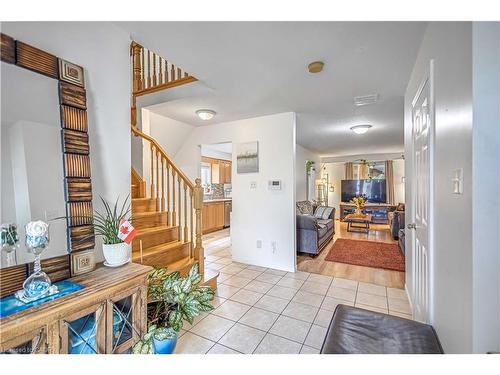 16 Jessica Street, Hamilton, ON - Indoor