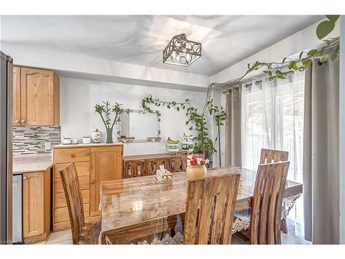 16 Jessica Street, Hamilton, ON - Indoor Photo Showing Dining Room