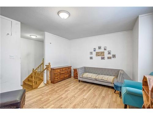 16 Jessica Street, Hamilton, ON - Indoor