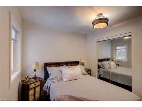 130 North Water Street, Mount Forest, ON - Indoor Photo Showing Bedroom