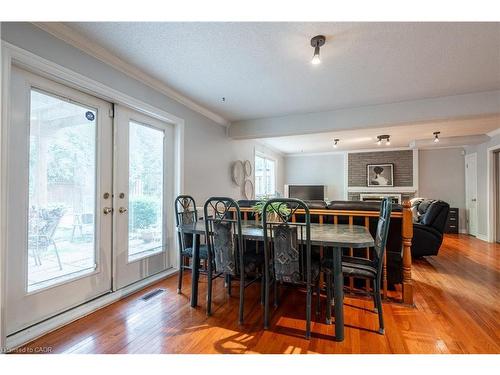 16 Flamingo Drive, Hamilton, ON - Indoor Photo Showing Dining Room