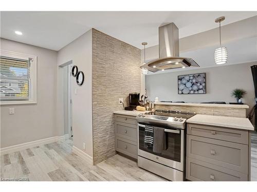 111 Franklin Street N, Kitchener, ON - Indoor Photo Showing Kitchen
