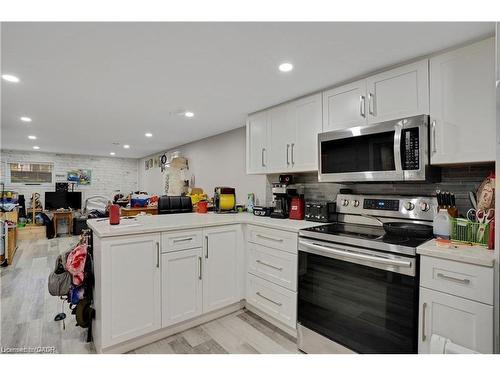 111 Franklin Street N, Kitchener, ON - Indoor Photo Showing Kitchen