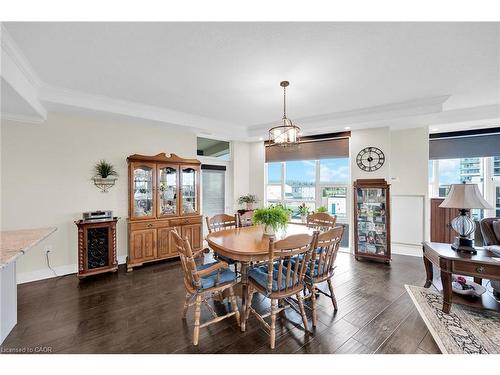 408-10 Concord Place, Grimsby, ON - Indoor Photo Showing Dining Room
