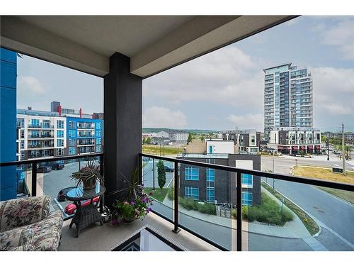 408-10 Concord Place, Grimsby, ON - Outdoor