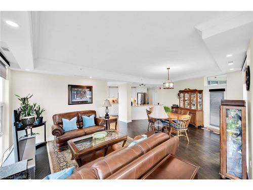 408-10 Concord Place, Grimsby, ON - Indoor Photo Showing Living Room