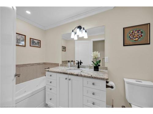 408-10 Concord Place, Grimsby, ON - Indoor Photo Showing Bathroom