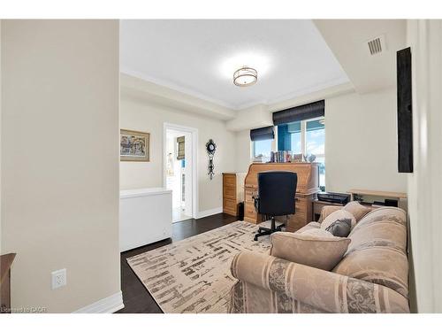 408-10 Concord Place, Grimsby, ON - Indoor