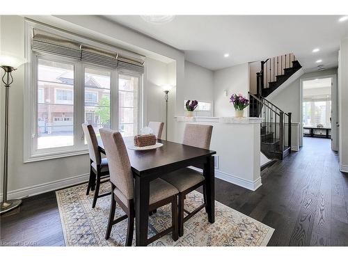 1155 Hamman Way, Milton, ON - Indoor Photo Showing Dining Room