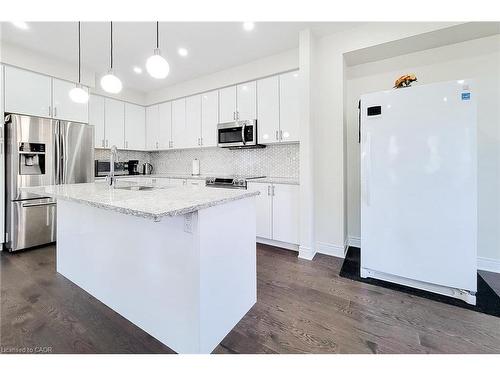 1155 Hamman Way, Milton, ON - Indoor Photo Showing Kitchen With Stainless Steel Kitchen With Upgraded Kitchen