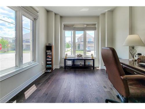 1155 Hamman Way, Milton, ON - Indoor Photo Showing Office