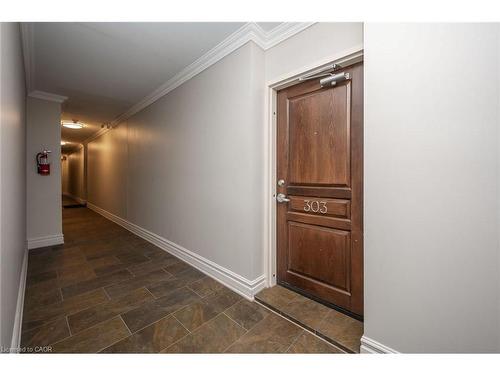 303-1212 Fennell Avenue E, Hamilton, ON - Indoor Photo Showing Other Room