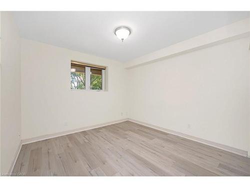 303-1212 Fennell Avenue E, Hamilton, ON - Indoor Photo Showing Other Room