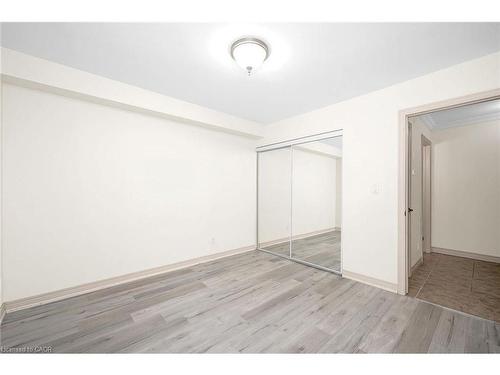 303-1212 Fennell Avenue E, Hamilton, ON - Indoor Photo Showing Other Room