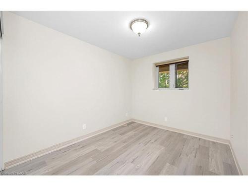 303-1212 Fennell Avenue E, Hamilton, ON - Indoor Photo Showing Other Room