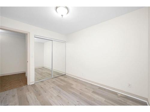 303-1212 Fennell Avenue E, Hamilton, ON - Indoor Photo Showing Other Room