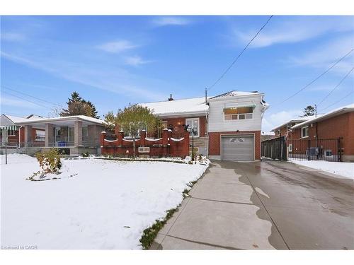 314 Hawkridge Avenue  Hamilton, ON L9C 3L2