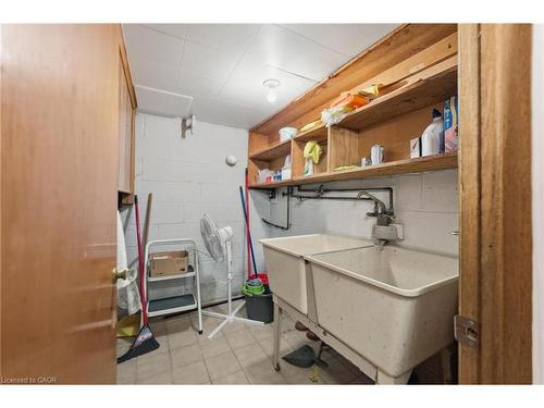 314 Hawkridge Avenue, Hamilton, ON - Indoor