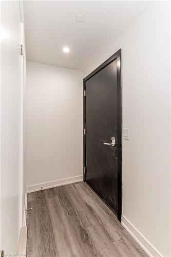 502-5 Wellington Street, Kitchener, ON - Indoor Photo Showing Other Room