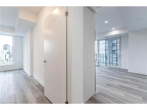 502-5 Wellington Street, Kitchener, ON - Indoor Photo Showing Other Room