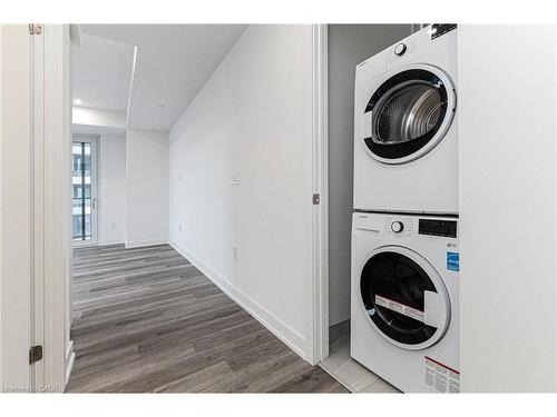 502-5 Wellington Street, Kitchener, ON - Indoor Photo Showing Laundry Room